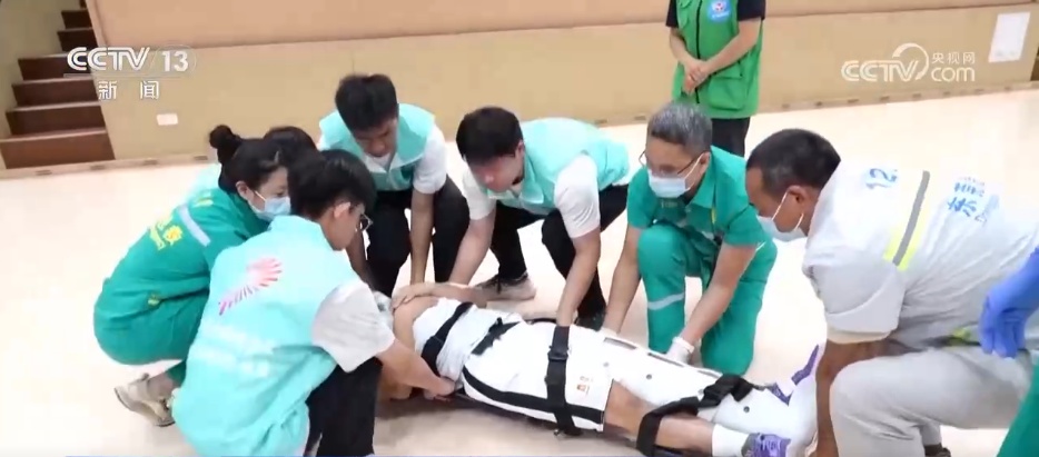 袁乐欣教练, alt, 业余组的比 袁乐欣教练, alt, 业余组的比