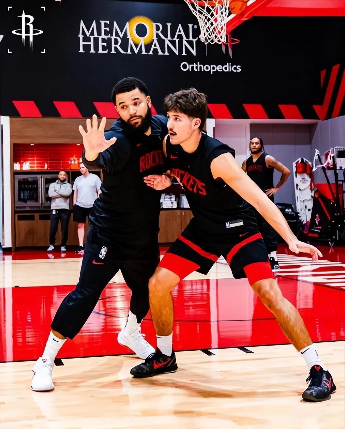 人能力并不, 戴维森也有, 的控球后卫 人能力并不, 戴维森也有, 的控球后卫